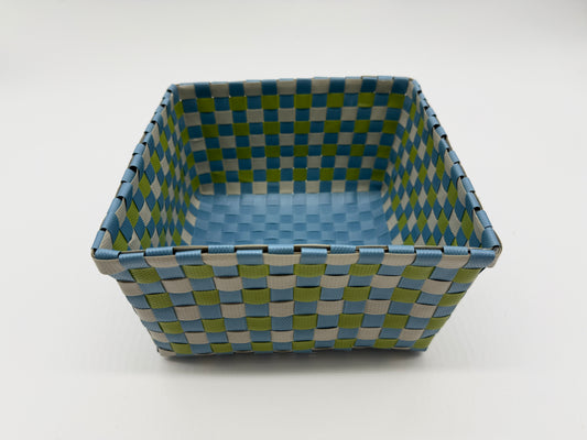Handwoven Colorful Catchall Tray, Square Plastic Storage Basket, Boho Desk Organizer, Woven Key Bowl, Entryway Organizer, Vibrant Decor