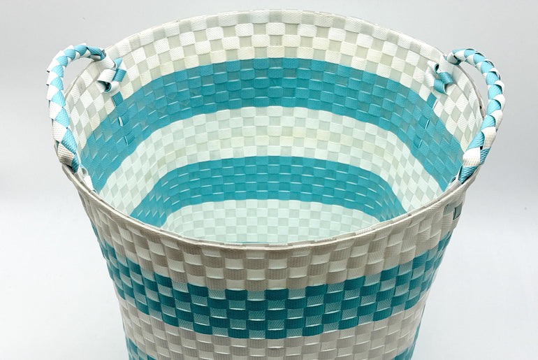 Round Woven Plastic Basket with Handles, Handmade Laundry Hamper, Multi Color Storage Bin for Toys Blankets Bathroom