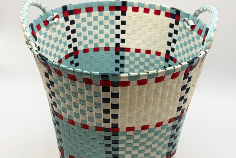 Round Woven Plastic Basket with Handles, Handmade Laundry Hamper, Multi Color Storage Bin for Toys Blankets Bathroom