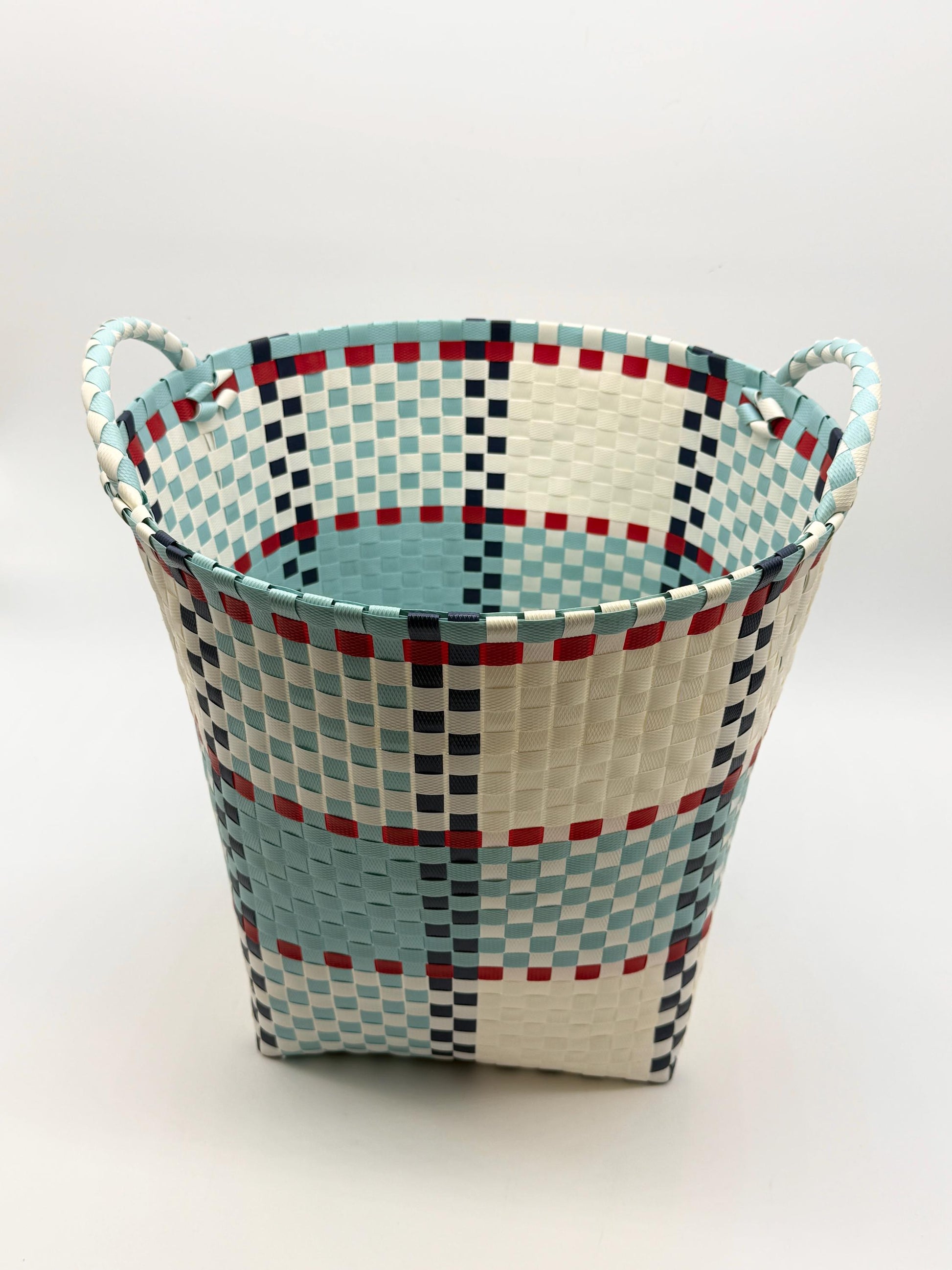 Round Woven Plastic Basket with Handles, Handmade Laundry Hamper, Multi Color Storage Bin for Toys Blankets Bathroom