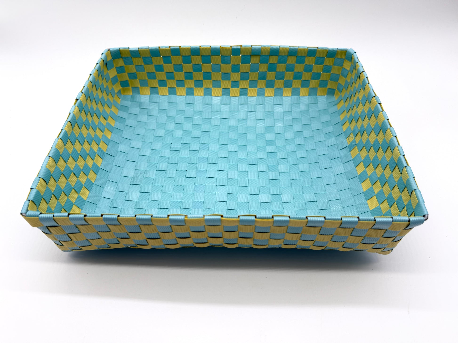 Checkered Woven Plastic Tray, Colorful Handwoven Serving Tray, Large Boho Catchall Basket, Waterproof Bathroom Vanity Tray, Desk Organizer