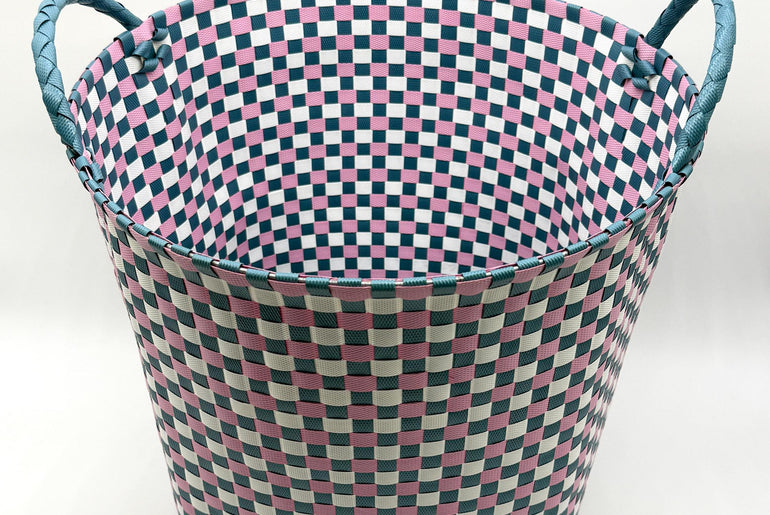 Round Woven Plastic Basket with Handles, Handmade Laundry Hamper, Multi Color Storage Bin for Toys Blankets Bathroom