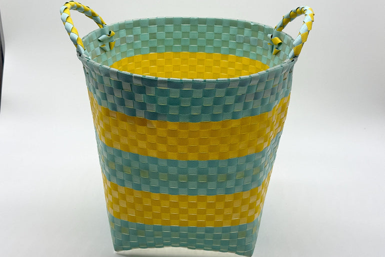 Round Woven Plastic Basket with Handles, Handmade Laundry Hamper, Multi Color Storage Bin for Toys Blankets Bathroom