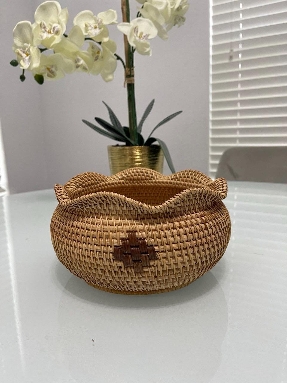 Handwoven Lotus Pumpkin Rattan Basket – Natural Guot Decorative Storage (8.6 Inch)