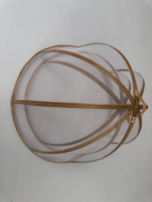 Round Bamboo Mesh Food Cover, Handwoven Bamboo Kitchen Dish Protector Dome for Meals, Fruit & Table Serving 12–16 Inch