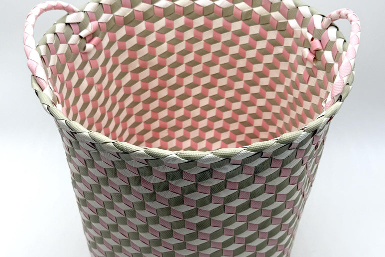 3D Woven Plastic Storage Basket with Handles, Handmade Laundry Basket, Decorative Organizer Bin for Toys Bathroom Nursery