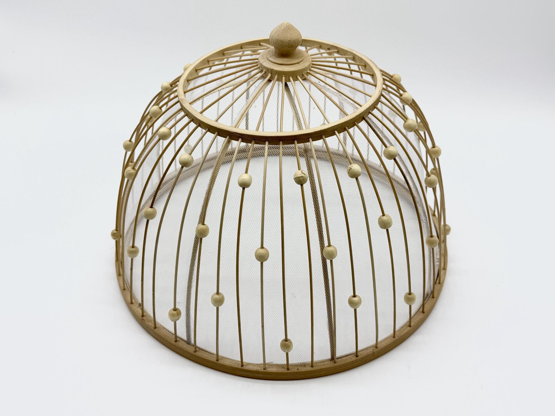 Round Bamboo Food Cover with Wooden Beads, Handwoven Bamboo Mesh Dish Cover Dome for Kitchen Table, Rustic Kitchen Gift 10–16 Inch