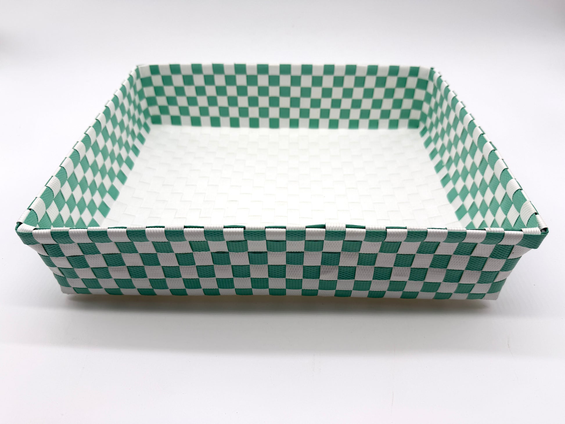 Checkered Woven Plastic Tray, Colorful Handwoven Serving Tray, Large Boho Catchall Basket, Waterproof Bathroom Vanity Tray, Desk Organizer