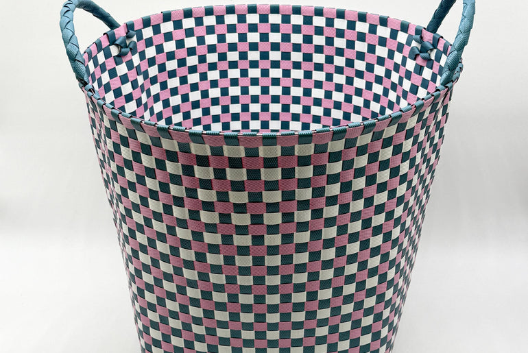 Round Woven Plastic Basket with Handles, Handmade Laundry Hamper, Multi Color Storage Bin for Toys Blankets Bathroom