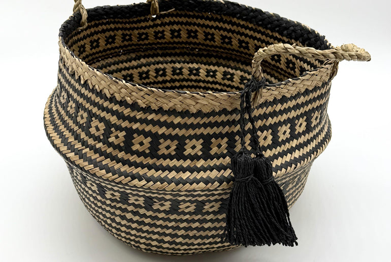 Boho Seagrass Storage Basket with Black Geometric Pattern, Foldable Woven Basket with Tassel, 13.8 Inch Basket