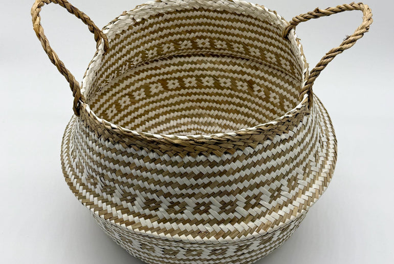 Handwoven Seagrass Storage Basket with Handles, White Pattern Wicker Basket, Foldable Woven Planter Basket, Boho Home Decor, 13.8in