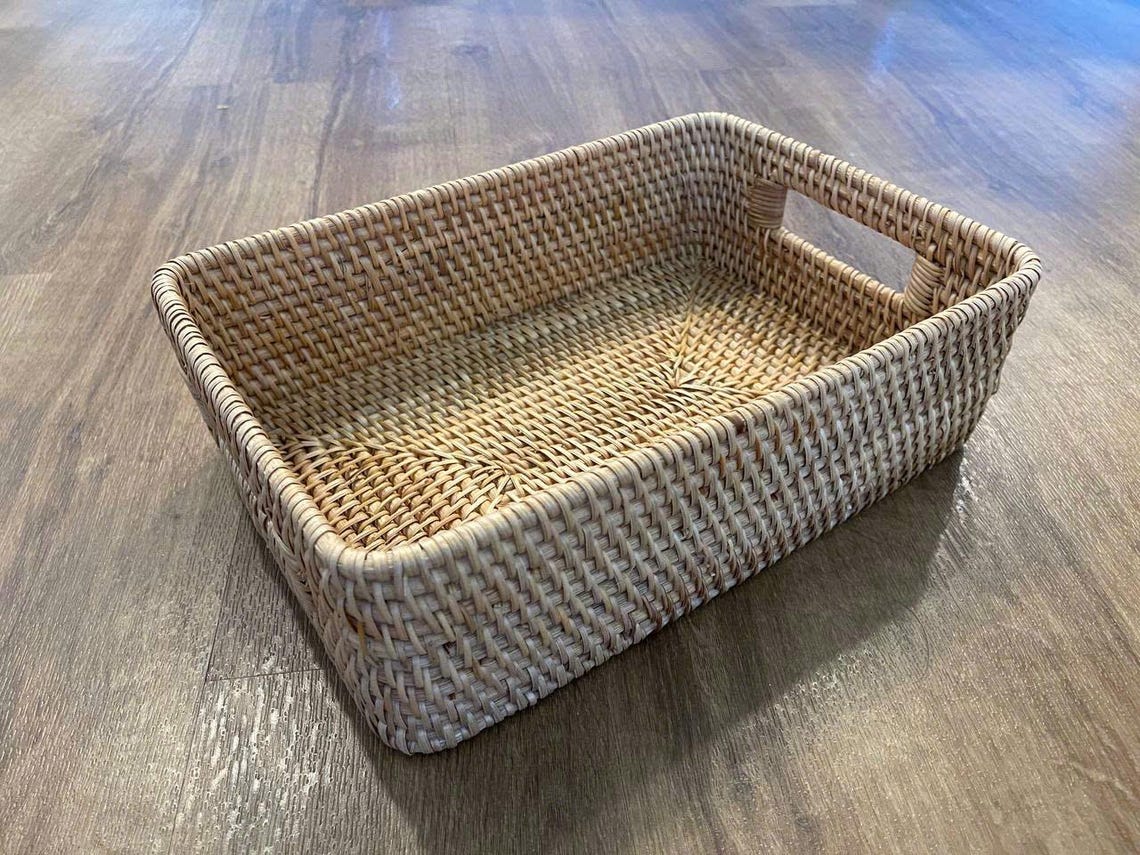 Handwoven Peeled Rattan Tray with Handle - Natural Vietnamese Craft | Lightweight & Versatile Organizer 158