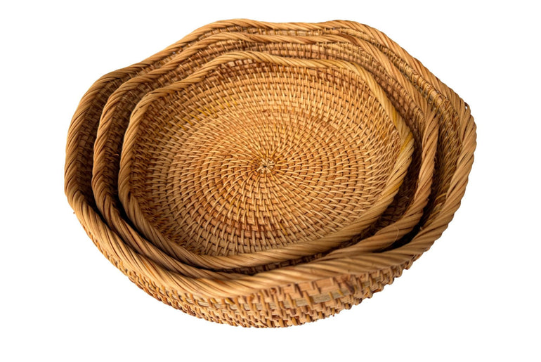 Boho Rattan Lotus Bowl, Round Woven Fruit and Bread Basket, Natural Wicker Decorative Bowl for Dining Table or Kitchen Decor