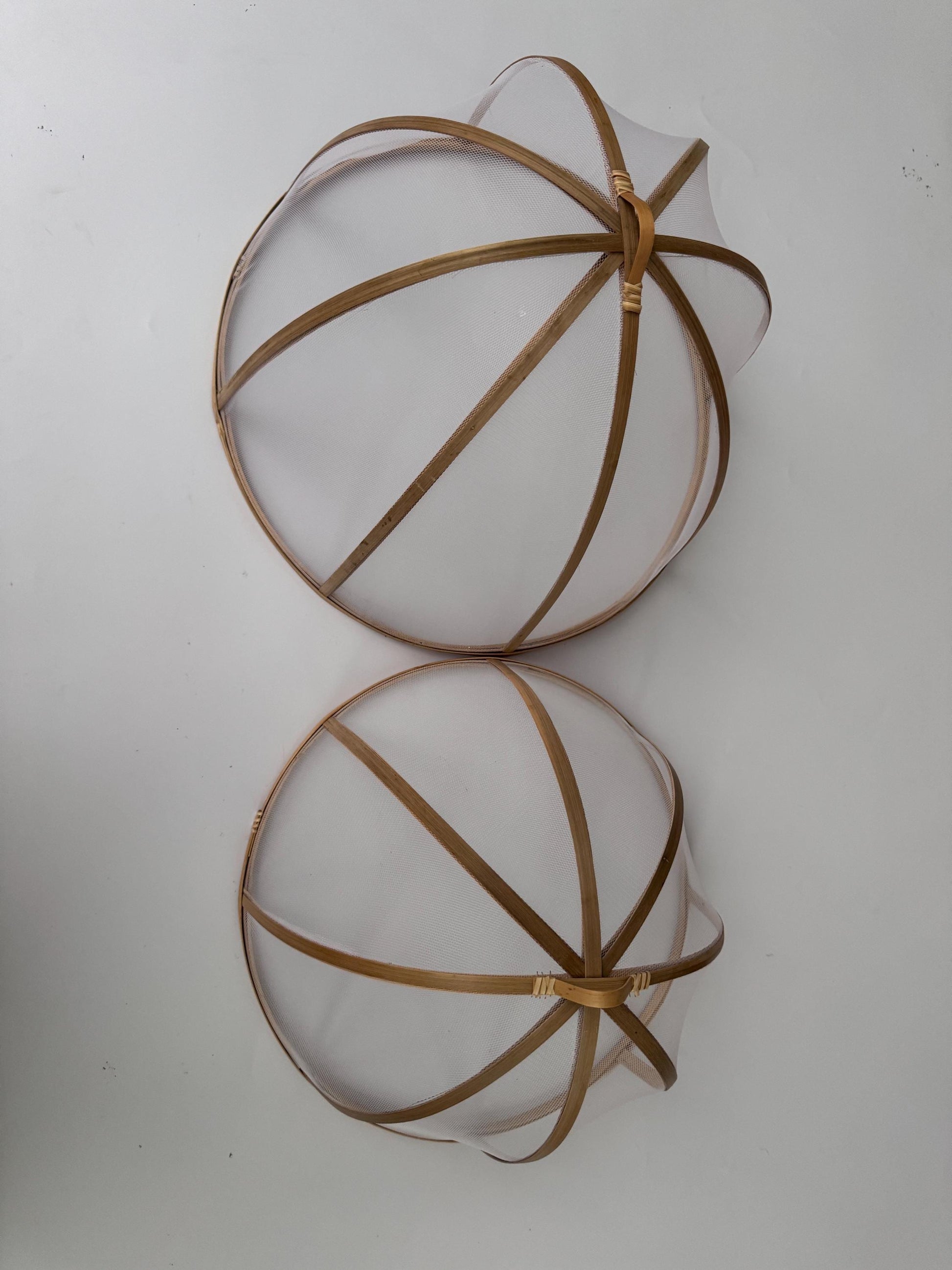 Round Bamboo Mesh Food Cover, Handwoven Bamboo Kitchen Dish Protector Dome for Meals, Fruit & Table Serving 12-16 Inch