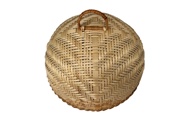Round Bamboo Food Cover Dome, Handwoven Bamboo Dish Cover for Kitchen Table, Natural Food Protector for Fruit & Meals 12 Inch