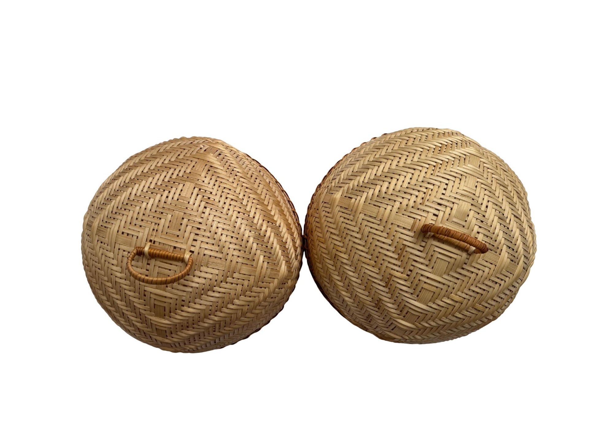 Round Bamboo Food Cover Dome, Handwoven Bamboo Dish Cover for Kitchen Table, Natural Food Protector for Fruit & Meals 12 Inch